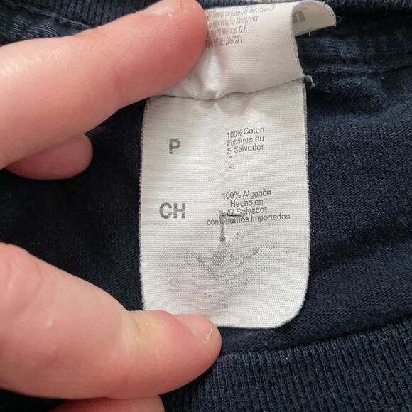 Fruit of the Loom Marilyn Monroe Mens Shirt Size S T-shirt Black Skull & Roses - Picture 9 of 9